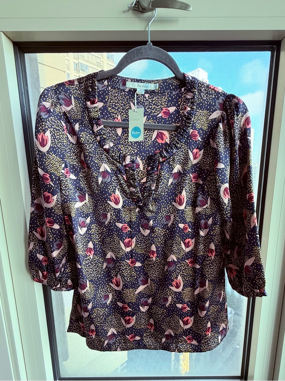 LIKE NEW Boden Women’s Blue Floral Blouse ~ Silk Ruffle V-Neck 3/4 Sleeve ~ 4